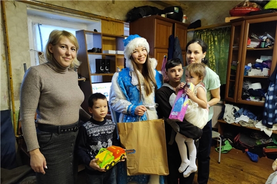 Поздравление с Новым Годом семьи СОП