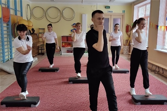 Час здоровья "Тренировка на степах"