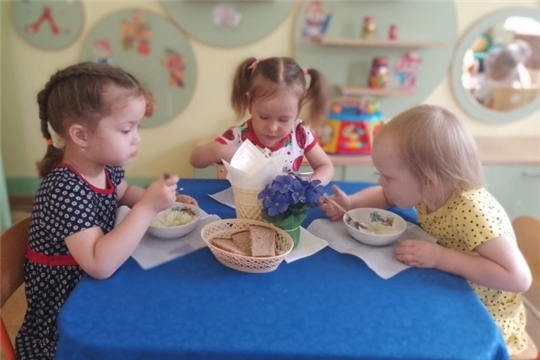 Свежие овощи в детском меню