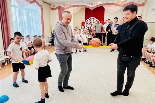 Музыкально-спортивное развлечение ко Дню Защитника Отечества