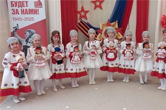 В краю ста тысяч песен 