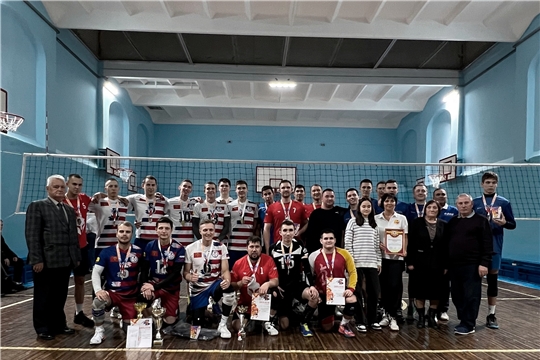 ВК "LAVA" победители в волейбольном турнире "Кубок Евгения" среди мужских команд