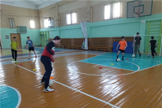 22 июня в спортзале СОШ №62 прошли "Веселые старты" юных жителей микрорайона "Юность"