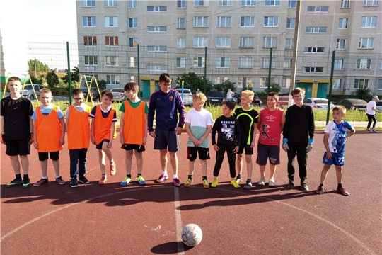 Товарищеская игра  по мини-футболу  на спортплощадке  по ул. Б. Хмельницкого, 74 (28.06.2023) Инструктор по спорту  - Нурсов Н.Н. 
