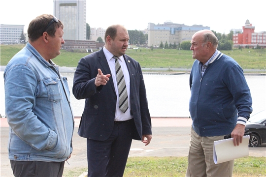Полным ходом идут работы по строительству Волейбольной площадки на Певческом поле.