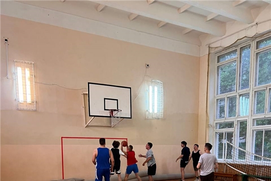 Соревнование по регболу среди дворовых команд Московского района  в спортзале МБОУ «СОШ №29» г. Чебоксары (13.07.2023) Инструктор по спорту -Ахмеев Е.Ф.