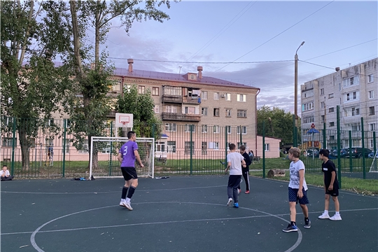 Товарищеская игра  по мини-футболу  на спортивной площадке по ул. Калинина, 104 (03.08.2023) Инструктор по спорту - Макшеева М.Л.