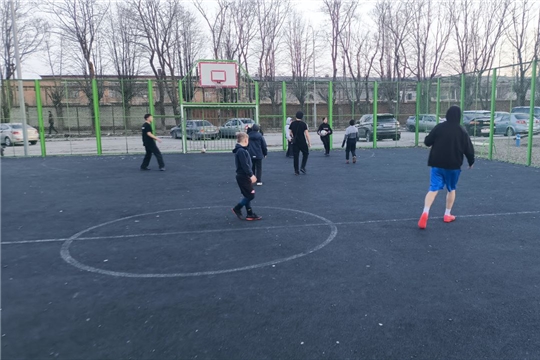Товарищеская игра по футболу. Инструктор по спорту - Александров В.А. 05.04.25