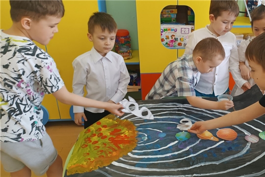 Клубный час в День космонавтики