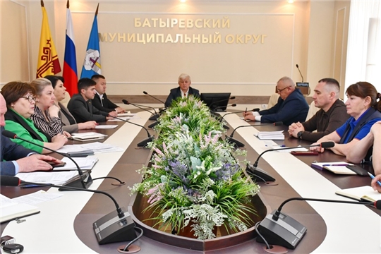 На рабочем совещании подведены итоги прошедшей недели и обозначены ключевые задачи - на текущую