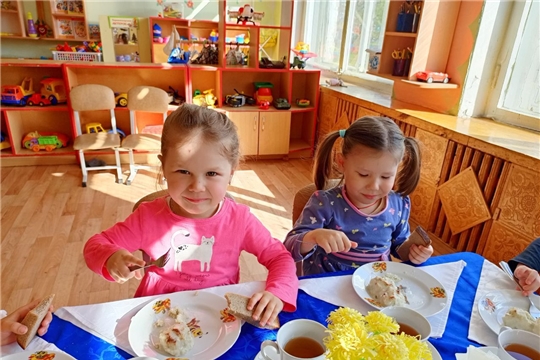Ёжики рыбные в сметанном соусе