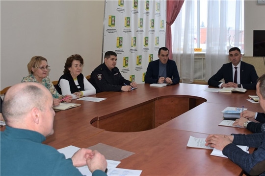 В администрации Аликовского муниципального округа прошло заседание оргкомитета по подготовке и проведению муниципального этапа Всероссийской массовой лыжной гонки «Лыжня России-2024»