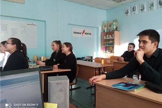Час просвещения «Наука-это круто!» провела Эльбарусовская сельская библиотека