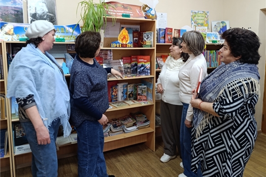 Презентация книжной выставки «Подвиг Великой Страны – Подвиг одной семьи!» в Шоршелской сельской библиотеке