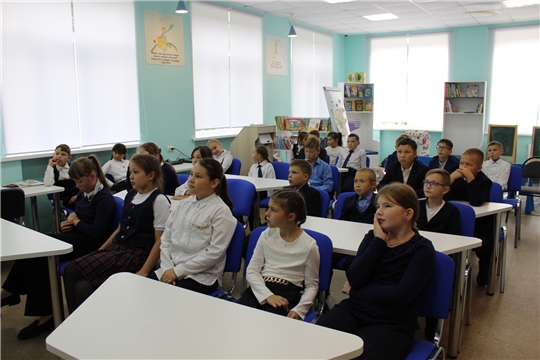 Литературный час «Путешествие в мир детства Л.Н. Толстого» в Моргаушской центральной районной детской библиотеке им. А. Г. Николаева
