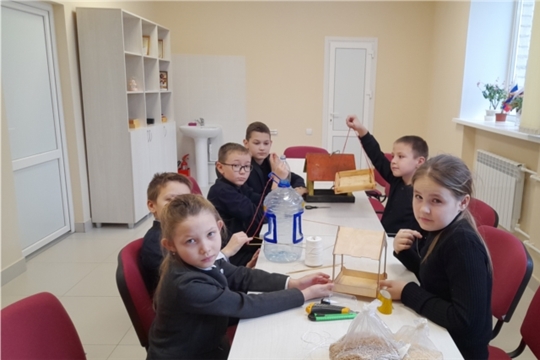 Акция «Покорми птиц зимой» с сотруднами Тораевского сельского Дома культуры и сельской библиотеки