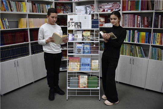 Книжная выставка «…Быть знаменитым некрасиво» к 135-летию русского поэта Б.Л. Пастернака