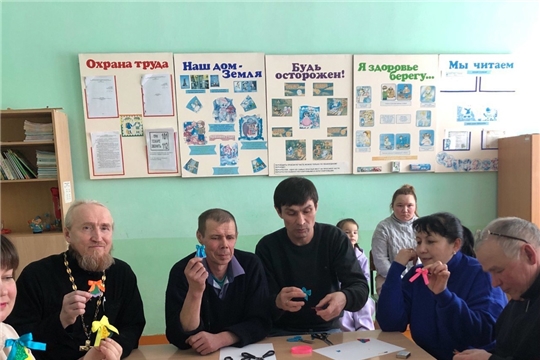 Заведующий Б.Карачкинской сельской библиотекой приняла участие в родительском форуме, приуроченном к двум значимым событиям: 130-летию Б.Карачкинской школы и 80-летию Победы в Великой Отечественной войне.