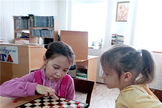 День игр «Зарядка для ума» в Шомиковской сельской библиоте