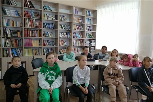 Литературное путешествие «Сказочные школы» в Питеркинской сельской библиотеке