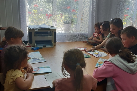 Час общения "Когда мои друзья со мной" в Черепановской сельской библиотеке
