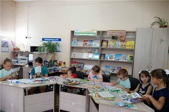 В Питеркинской сельской библиотеке прошел библиотечный урок-игра «Богатства журнального царства»