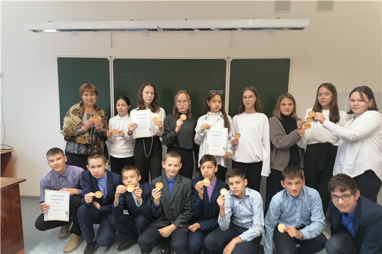 Профориентационная игра «Мир профессий» в Атнарской сельской библиотеке