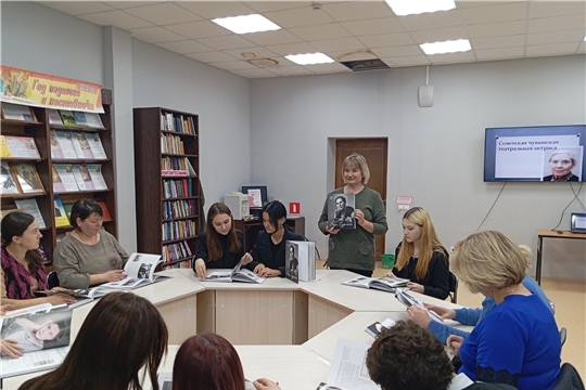 Презентация книги-альбома «Вера Кузьмина» в Центральной библиотеке