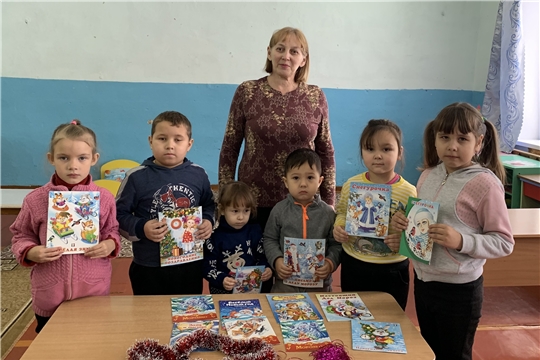 Час громкого чтения прошёл в Большеатменской библиотеке