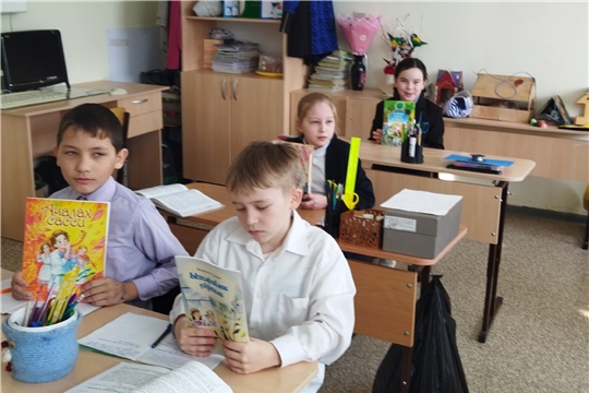 Литературный час "Сила и красота родного языка" в Новоатайской сельской библиотеке