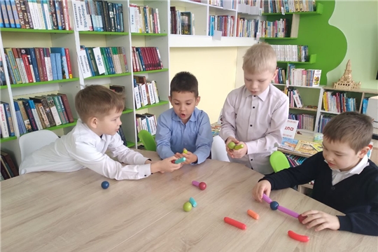 Конкурсно-игровая программа «Армейская академия» в зале «Сила Семьи»