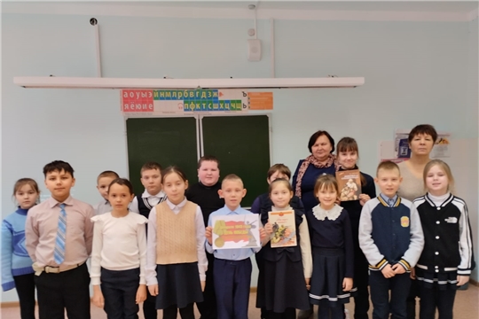 Громкие чтения «200 минут чтения: Сталинграду посвящается» в Атнарской сельской библиотеке