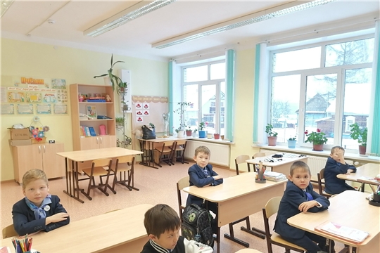 Игровая программа "Будем Родине служить" в Атнарской сельской библиотеке