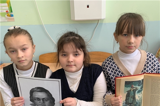 Литературный час «Добрый сказочник Ершов» в Большеатменской сельской библиотеке