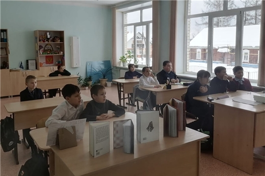  День патриотической книги «У Отчизны героев не счесть» в Атнарской сельской библиотеке