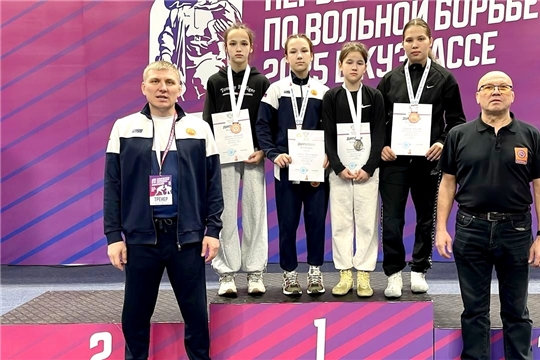 Призеры Первенства России по вольной борьбе