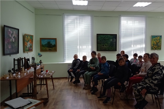 В музее воспитанники пришкольного лагеря Мижеркасинской "ООШ"