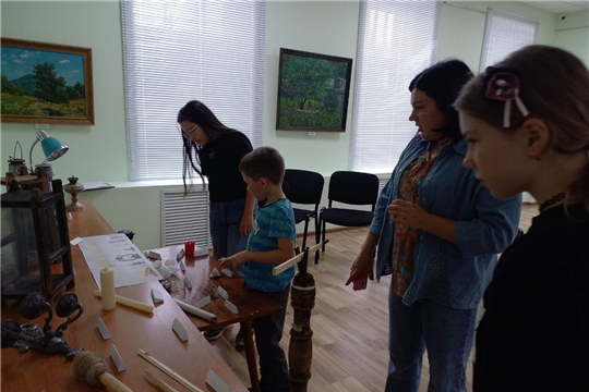 Краеведческий народный музей посетили гости из села Штанаши, городов: Чебоксары и Новый Уренгой.