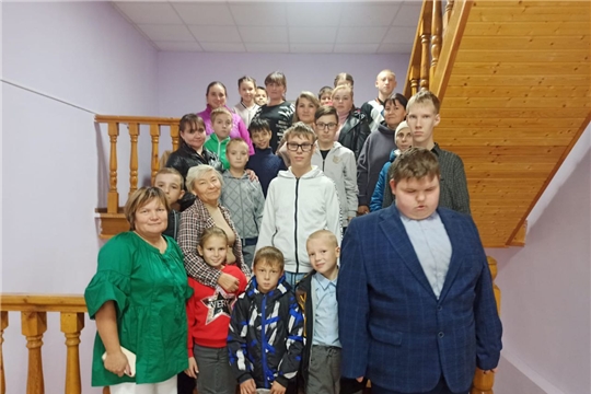 Дети с ОВЗ и их родители посетили краеведческий народный музей