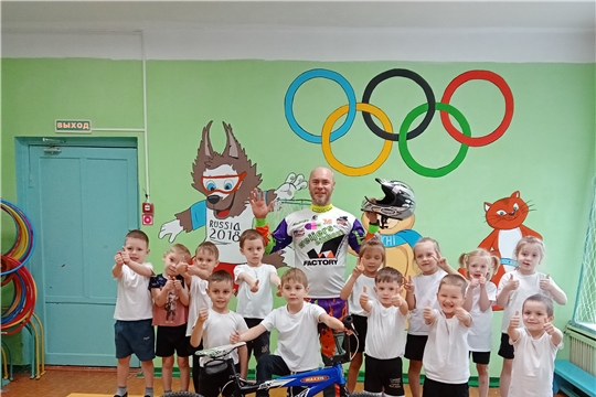«Урок с папой» в детском саду «Золотой ключик»
