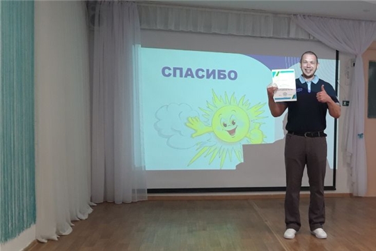"Урок с папой" в детском саду «Веселый гном» в подготовительной к школе группе "Мишка" прошла познавательная беседа с папой воспитанницы Коробовой Арианы