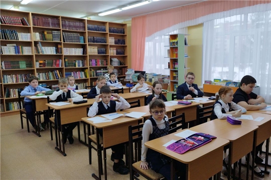 Ежегодно в преддверии Нового года в городе Новочебоксарске традиционно проводится городская олимпиада младших школьников по предметам начального обучения среди учащихся 3-4 классов 