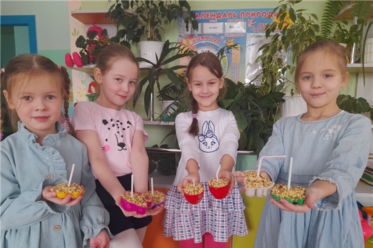 Покормите птиц зимой, чтобы спели нам весной!    