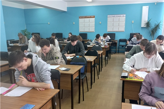 Вузовские олимпиады как одно из эффективных направлений работы с одаренными детьми: заключительный этап Физико-математической олимпиады НИУ МИЭТ в Новочебоксарске