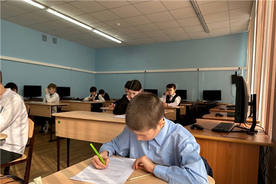 В Новочебоксарске проходит ежегодная городская олимпиада школьников «Юные знатоки» среди учащихся 5-6 классов 