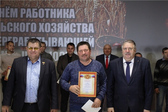 Приносит пользу родной земле