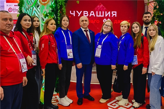 Состоялась торжественная церемония открытия Съезда Движения Первых на выставке «Россия