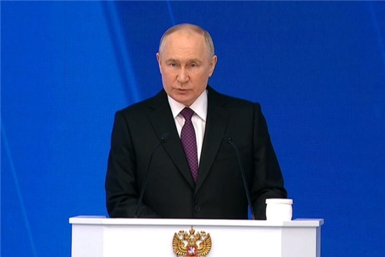 Владимир Путин сделал акцент на охране материнства и сбережении здоровья детей