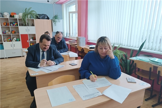 Родители сели за парты