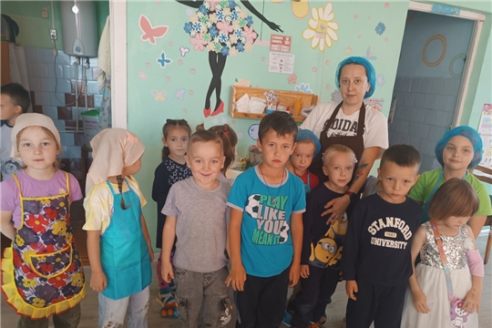 День шарлотки.